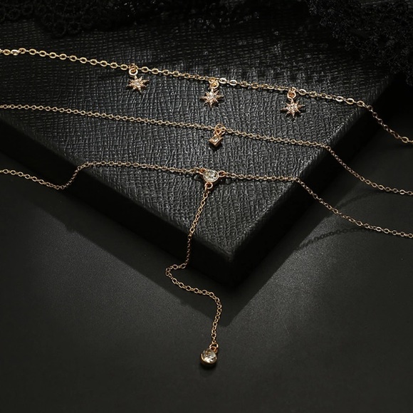 New Gold Star Layered Necklace - Picture 3 of 6